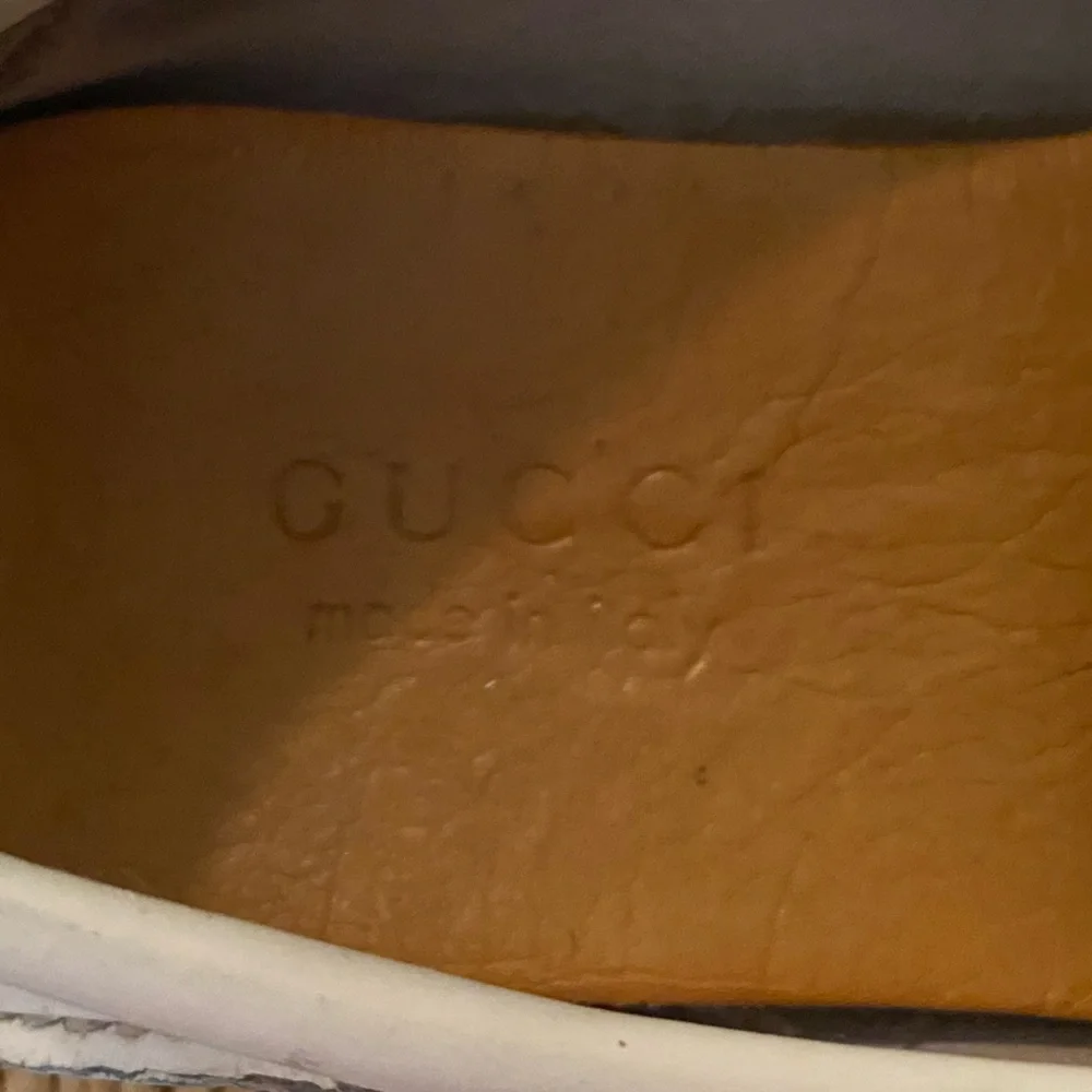 Gucci. Men’s White Leather Loafers. Slip On. Size 8. For hardware or to Repair? - Picture 7 of 8